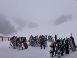 雪で煙るゲレンデ