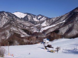平湯側を望む