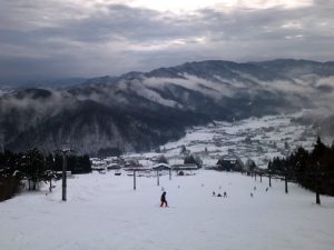 第１ゲレンデと街並み